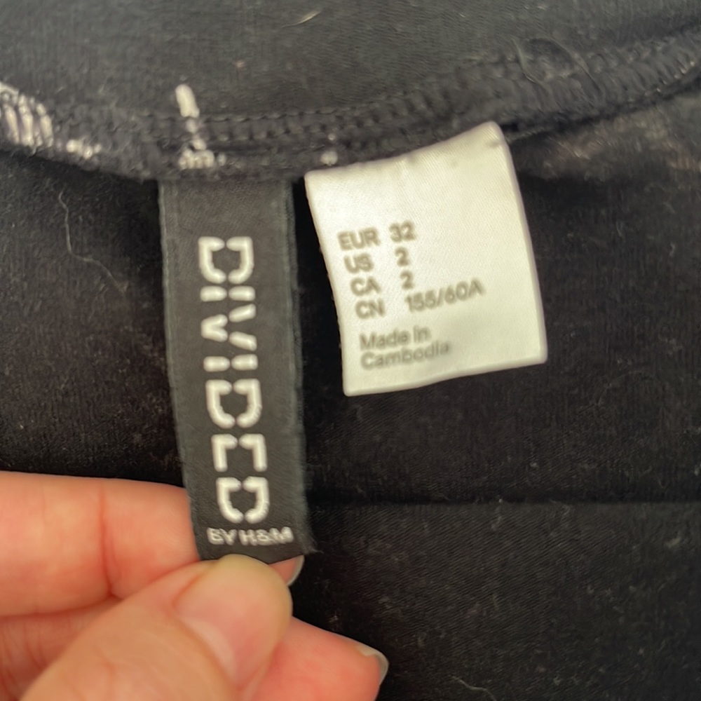Divided by h&m Pencil skirt! - Picture 3 of 3
